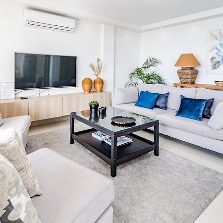 Cp - Modern Beachside Apartment In إِستيبونا المظهر الخارجي الصورة
