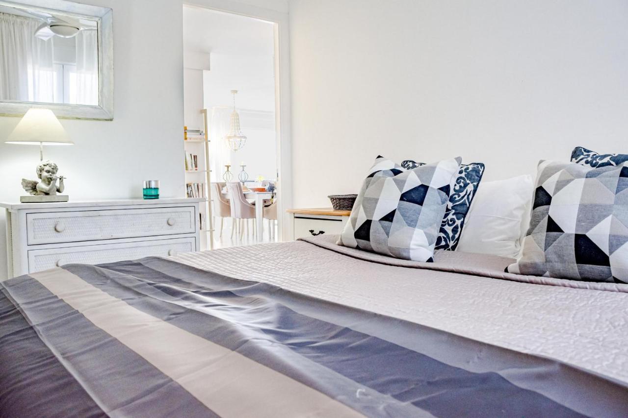Cp - Modern Beachside Apartment In إِستيبونا المظهر الخارجي الصورة