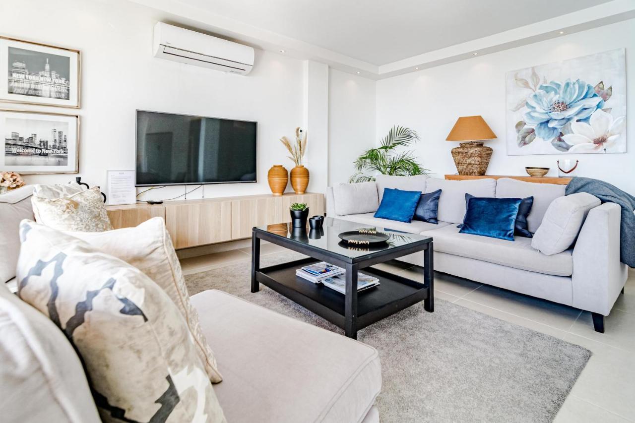 Cp - Modern Beachside Apartment In إِستيبونا المظهر الخارجي الصورة